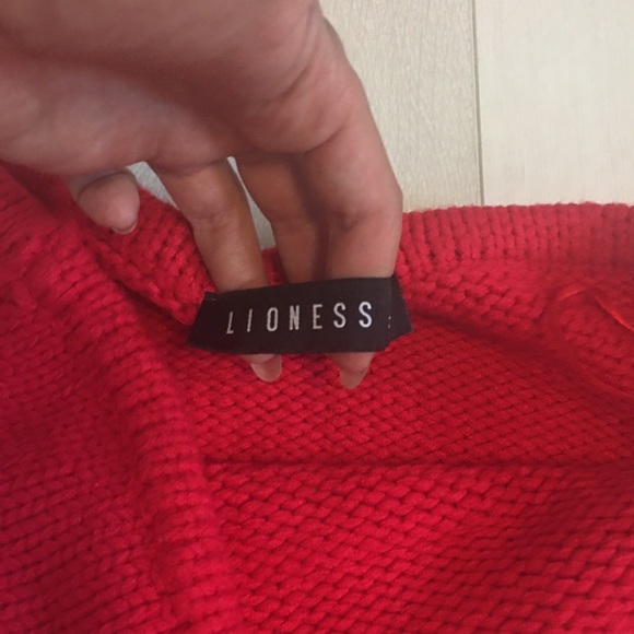 Lioness Red Cut-out Dress. NWOT. Medium - Picture 6 of 9
